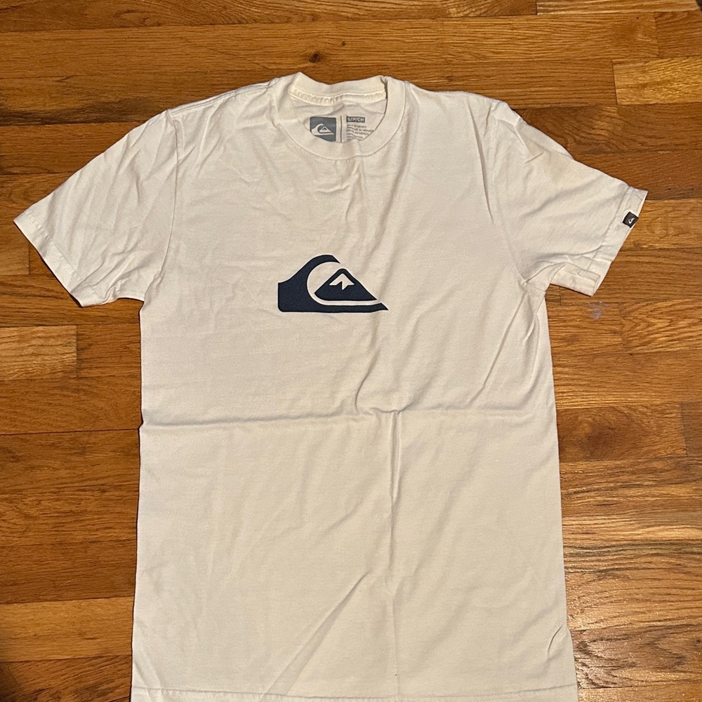 Quiksilver Men's White Workout Tee